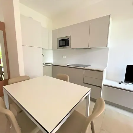Апартаменти Villaggio Azzurro Бібіоне