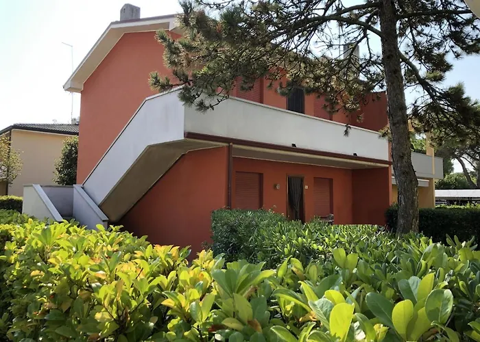 Villaggio Azzurro ביביונה