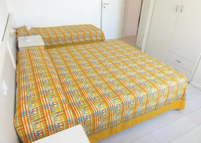 Villaggio Azzurro ביביונה