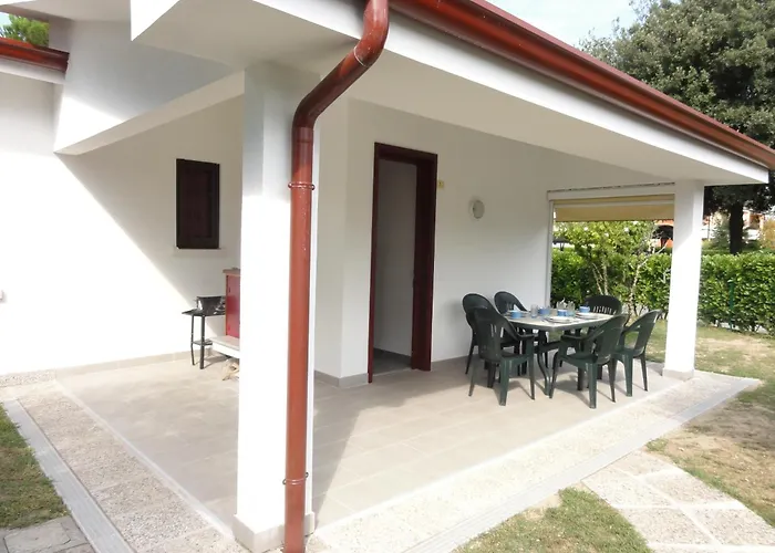 Villaggio Azzurro بيبيوني